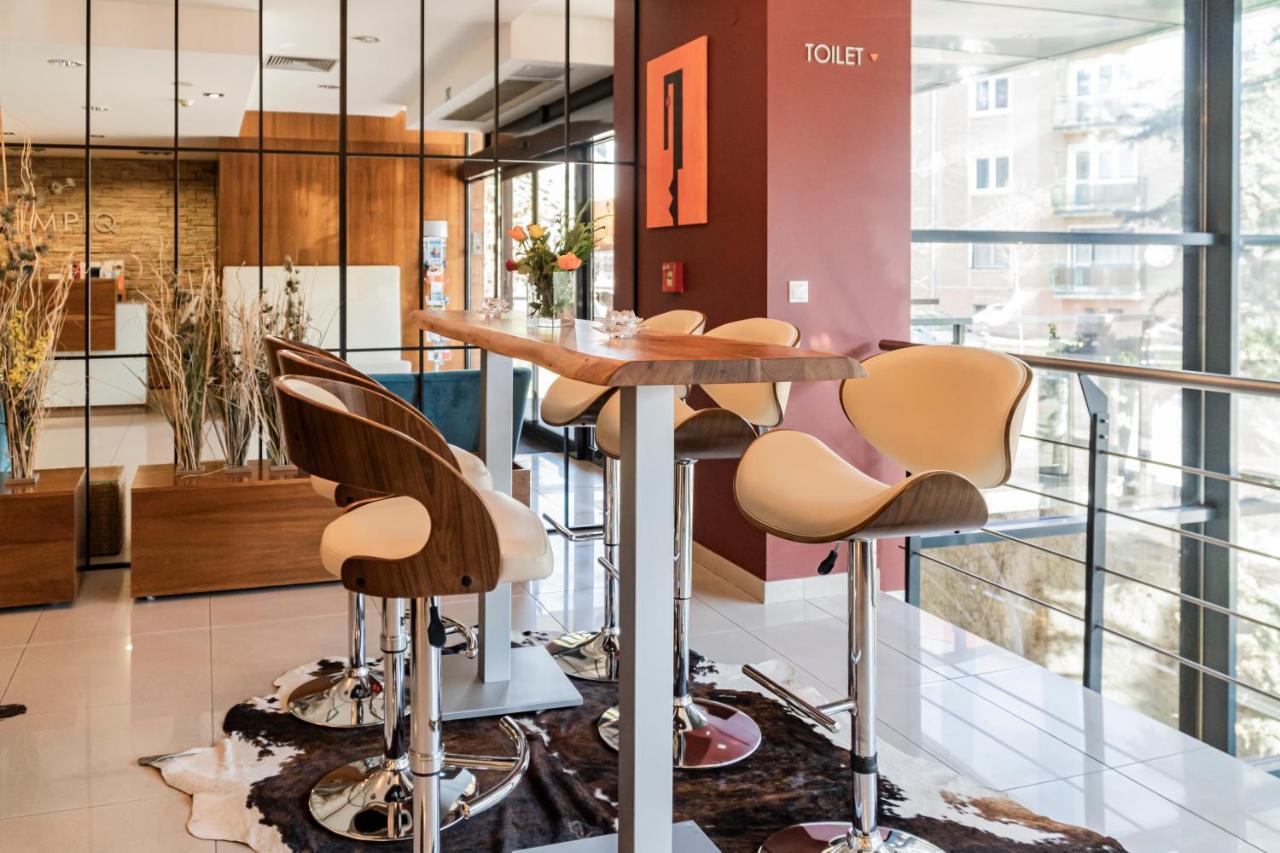Impiq Hotel Trnava Extérieur photo
