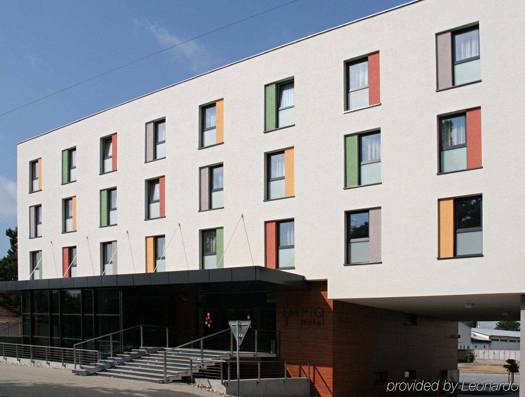 Impiq Hotel Trnava Extérieur photo