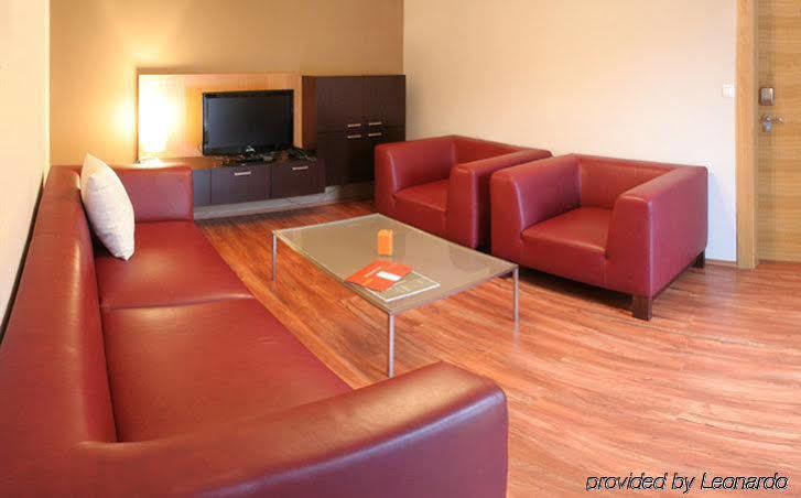 Impiq Hotel Trnava Extérieur photo